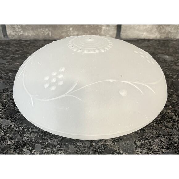 Vtg Frosted Floral Grapes Glass Round Lamp Shade Globe Replacement 5 3/4” Fitter - Picture 2 of 6